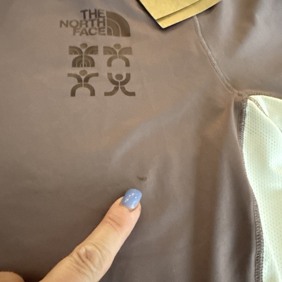 The North Face Trailwear Lost Coast Short‎ Sleeve Shirt Fawn Grey White Sz M - Picture 2 of 7